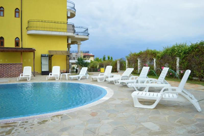 Menada Green Hills Apartments Sozopol Luaran gambar